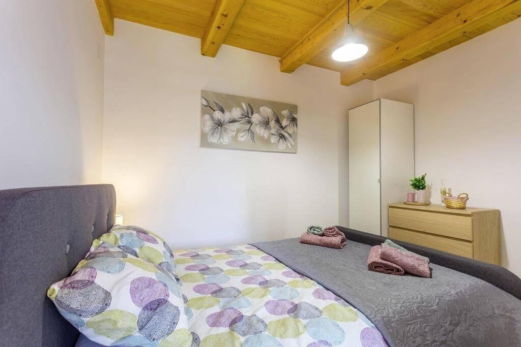 House Kristina **** Villa Burići Eksteriør billede